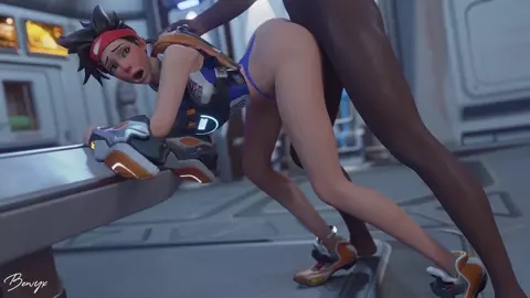 Tracer Against a Huge Enemy (blacked) [Bewyx]