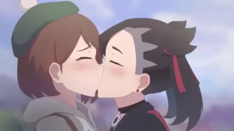 Marnie and Gloria making out (kamuo)