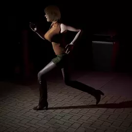 RE4 Ashley Running - Turntable - Clothed (4K)