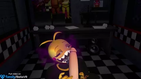 Hyper toy chica boobjob