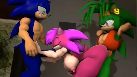 Sonia Sandwiched