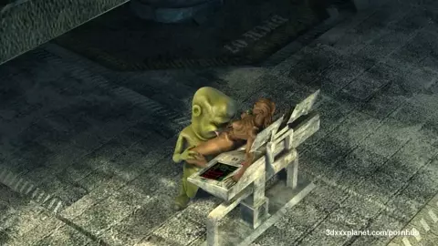 Queen Alien Monster And The Green Space