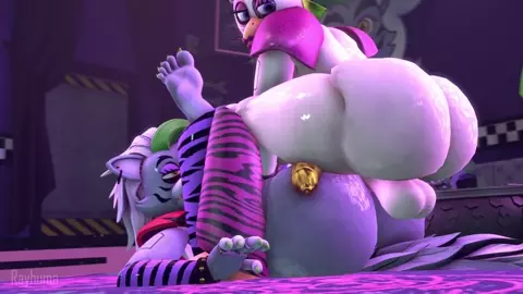Roxanne and Chica
