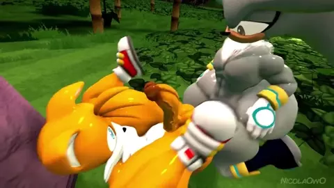 Silver Smashing Tails (Sound)